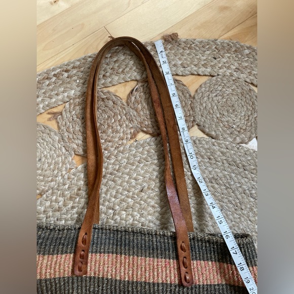 Woven shopper bag with leather straps - Picture 6 of 7